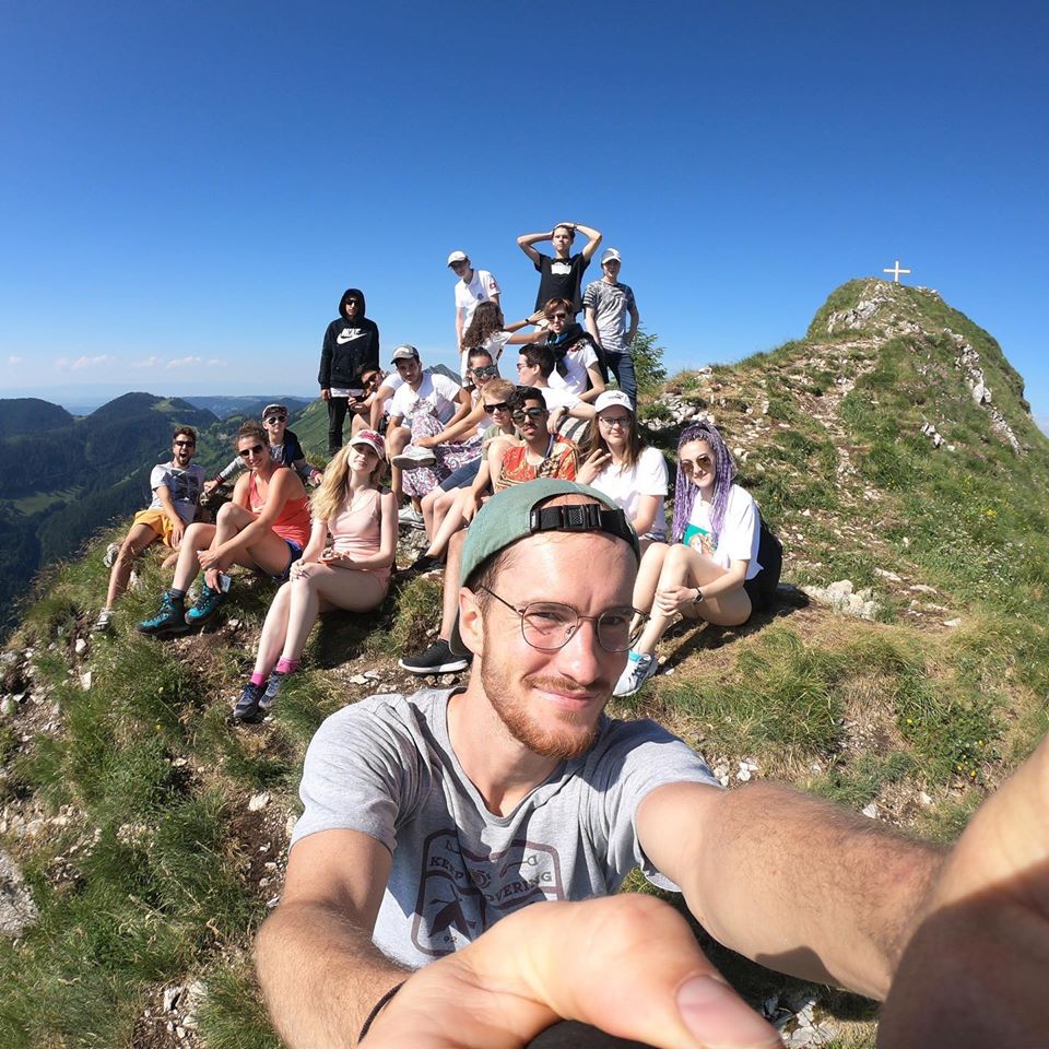 Mountain hiking and adventure activities, Lausanne summer camp