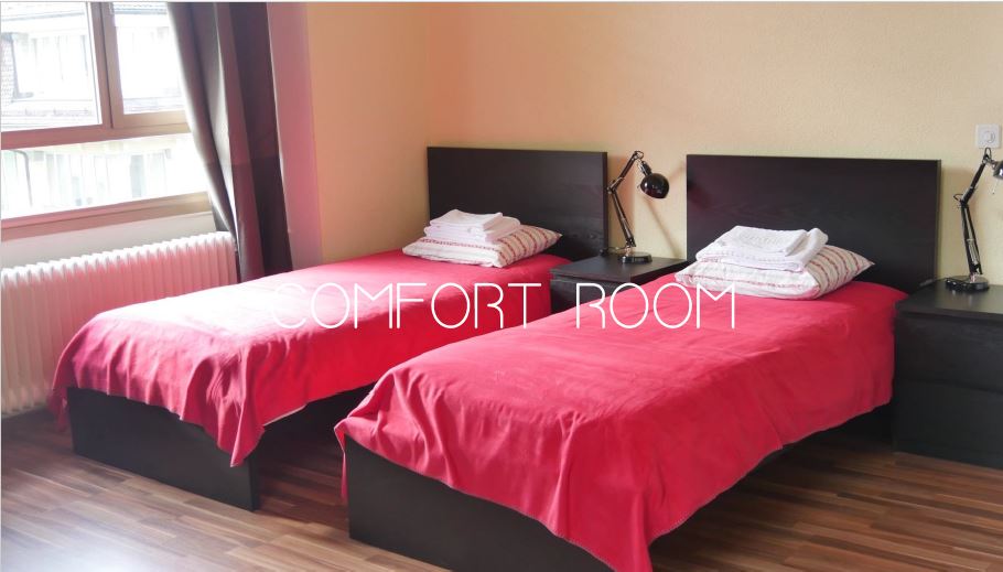 Comfort Room, girls only, Lausanne summer camp stay